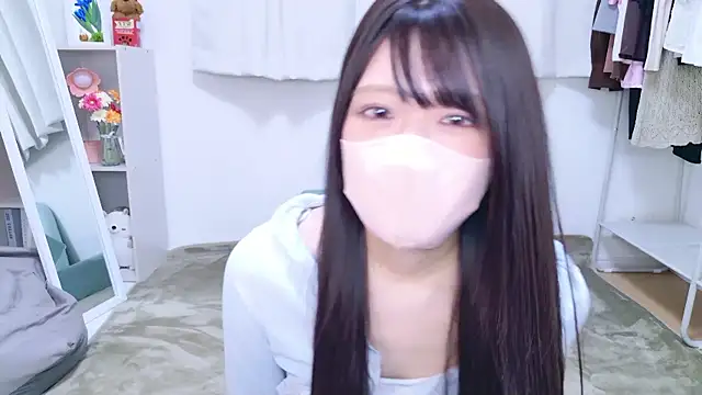 Snapshot of rinochi_ chatting on October 6, 11:07 am rinochi online show from October 6, 11:07 am