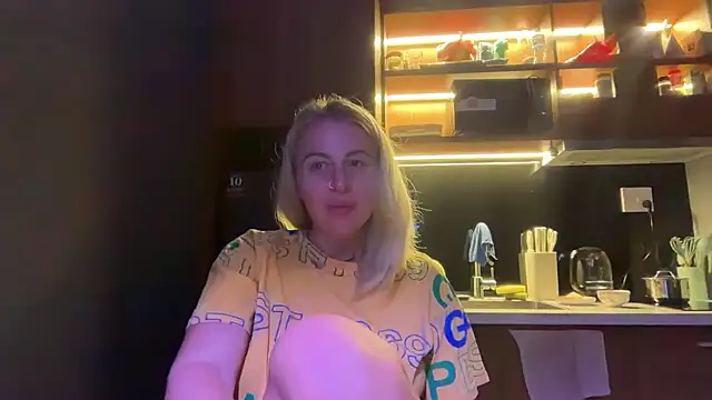 Miravynn online show from February 20, 4:51 pm