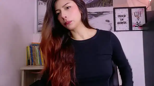 Snapshot of Adrianna5_ chatting on April 26, 9:40 am Adrianna5 online show from April 26, 9:40 am
