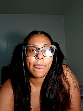 Snapshot of Disire4Darkness chatting on October 20, 2:45 am Disire4Darkness online show from October 20, 2:45 am