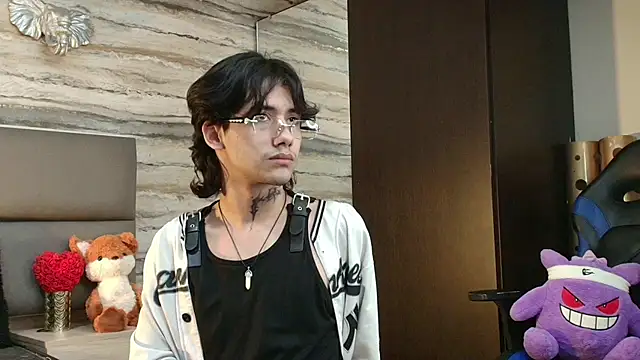 Lovers 21 online show from March 1, 4:03 am