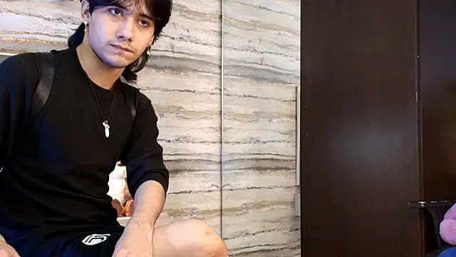 Lovers 21 online show from March 26, 4:07 am