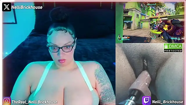 Snapshot of Nelli_Brickhouse chatting on July 8, 7:13 am Nelli Brickhouse online show from July 8, 7:13 am