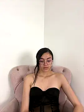 Liaa sr online show from October 11, 6:28 pm