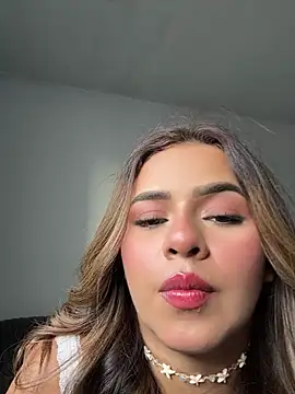 Snapshot of itsdanividarte chatting on June 23, 10:08 pm itsdanividarte online show from June 23, 10:08 pm