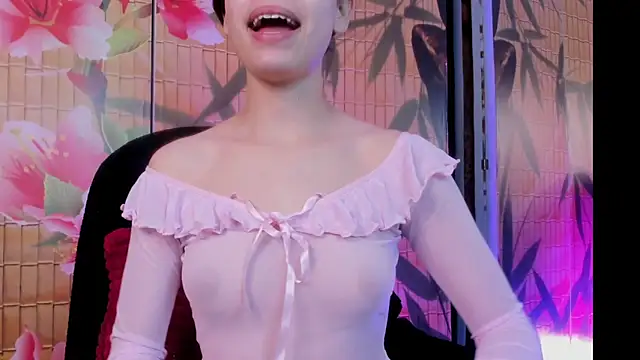 sophie blaake online show from April 16, 3:18 am