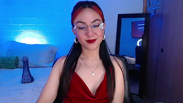 Snapshot of Amy66 chatting on May 28, 7:27 am Amy66 online show from May 28, 7:27 am