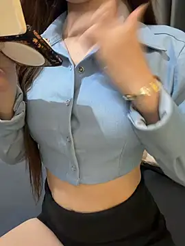 Snapshot of Quynhbabysexy chatting on July 11, 6:16 am Quynhbabysexy online show from July 11, 6:16 am