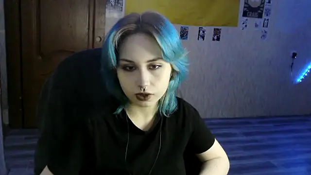 Snapshot of LeisaHopperstad chatting on February 10, 2:21 pm LeisaHopperstad online show from February 10, 2:21 pm