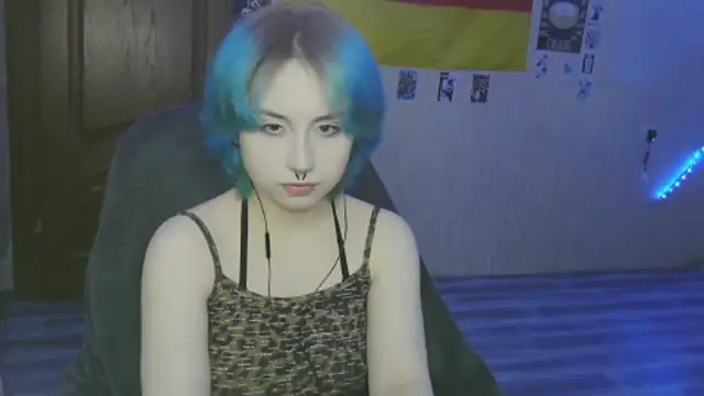 Snapshot of LeisaHopperstad chatting on February 14, 2:58 pm LeisaHopperstad online show from February 14, 2:58 pm