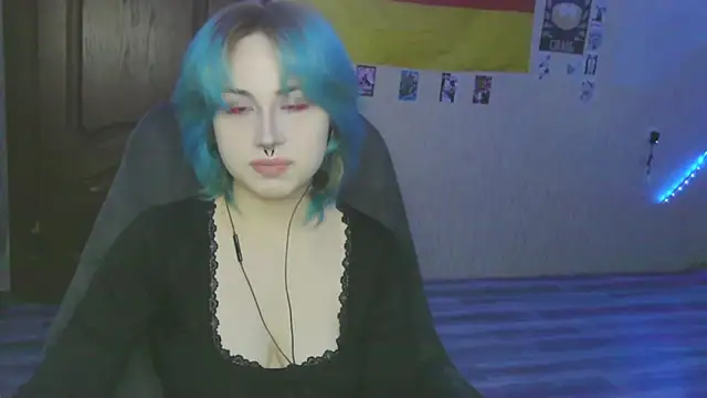 Snapshot of LeisaHopperstad chatting on February 16, 2:13 pm LeisaHopperstad online show from February 16, 2:13 pm