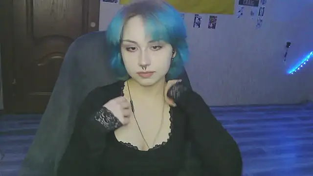 Snapshot of LeisaHopperstad chatting on February 22, 2:26 pm LeisaHopperstad online show from February 22, 2:26 pm