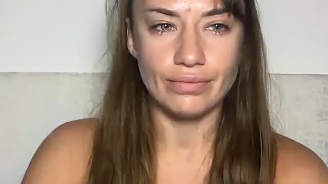 Snapshot of Roriann chatting on March 3, 3:40 pm Roriann online show from March 3, 3:40 pm