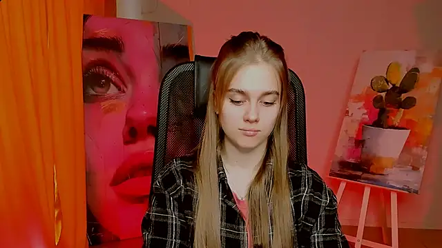 JuneWoods online show from April 16, 7:20 am