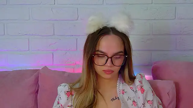 AnitaVenture online show from March 25, 4:29 am