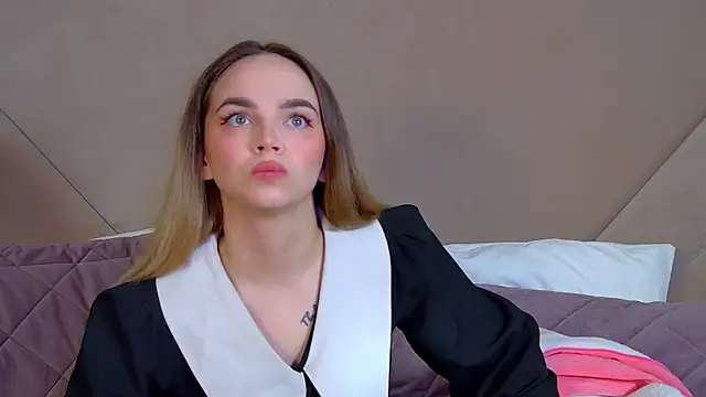 AnitaVenture online show from April 3, 4:21 am