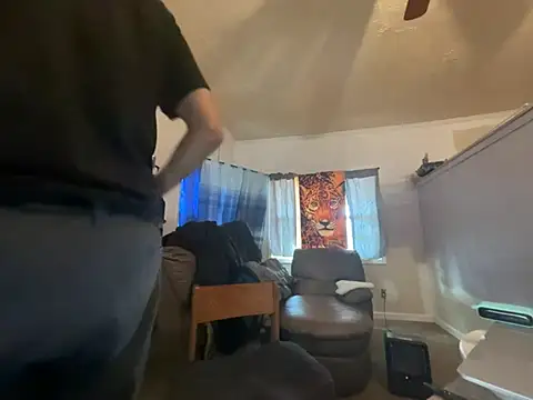 ThrowedWorldWide online show from February 9, 5:39 pm