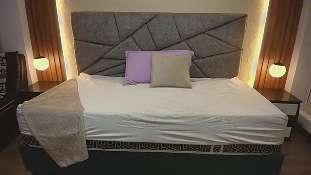 GabySweett  online show from March 13, 1:18 pm