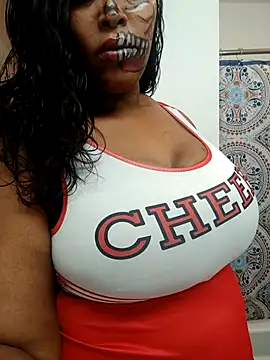 Snapshot of LaNastyy chatting on October 26, 3:23 am LaNastyy online show from October 26, 3:23 am