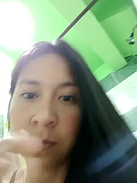 Snapshot of KateValencia chatting on October 15, 3:28 am KateValencia online show from October 15, 3:28 am