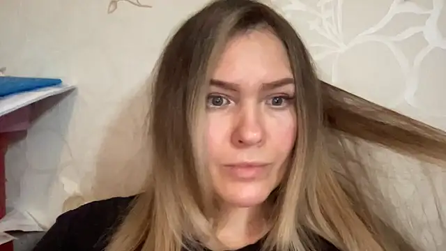 Snapshot of Milysoren chatting on February 7, 6:33 pm Milysoren online show from February 7, 6:33 pm