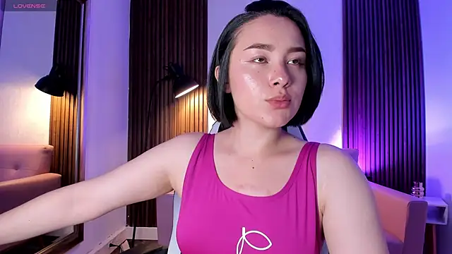 Snapshot of MAGIC_VERA chatting on June 5, 3:24 am MAGIC VERA online show from June 5, 3:24 am