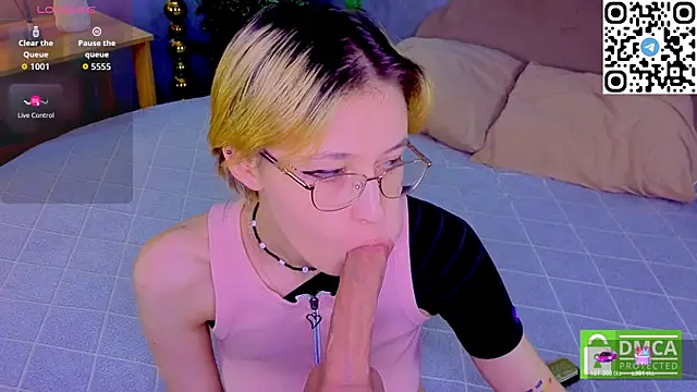 Sharlikiss online show from April 18, 3:16 pm