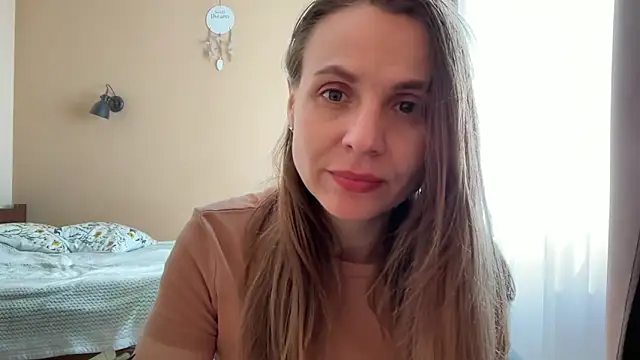 AnnieLove7722 online show from May 4, 10:55 am