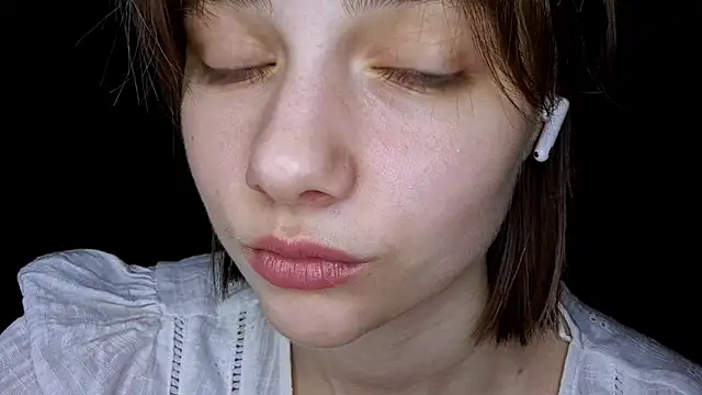 ExitedTroth online show from April 18, 7:07 pm