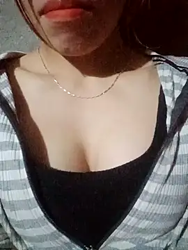 Snapshot of nhinhi-sexy chatting on October 7, 6:05 pm nhinhi-sexy online show from October 7, 6:05 pm