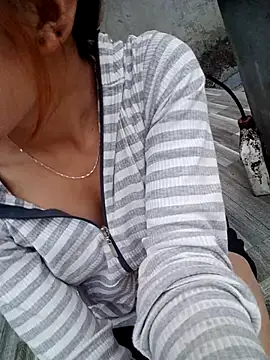 Snapshot of nhinhi-sexy chatting on October 23, 10:14 am nhinhi-sexy online show from October 23, 10:14 am