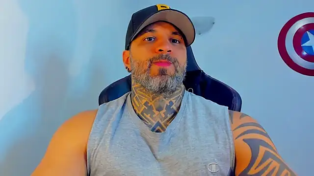 JoshRigby online show from April 1, 7:33 pm