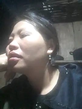 Snapshot of bree-zz chatting on October 25, 9:42 pm bree-zz online show from October 25, 9:42 pm