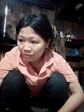 bree-zz online show from March 12, 4:51 am