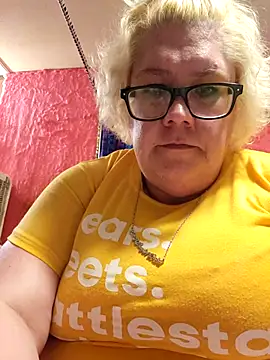 violentviolet68 online show from March 11, 8:59 pm