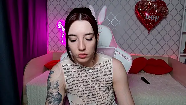 Curious Lily online show from March 28, 12:54 am