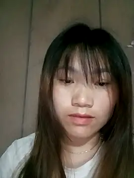 min-xinh online show from April 16, 9:04 pm