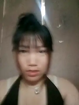 Snapshot of min-xinh chatting on April 23, 10:14 am min-xinh online show from April 23, 10:14 am