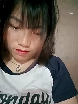Snapshot of min-xinh chatting on May 6, 12:32 pm min-xinh online show from May 6, 12:32 pm