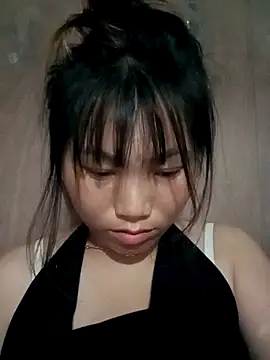 Snapshot of min-xinh chatting on May 9, 8:52 am min-xinh online show from May 9, 8:52 am