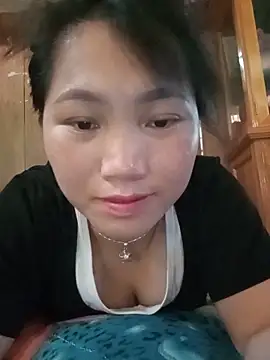Snapshot of min-xinh chatting on May 27, 12:40 am min-xinh online show from May 27, 12:40 am