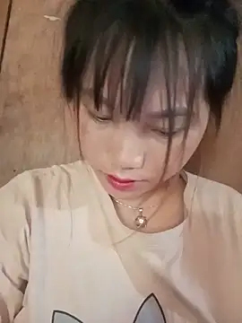 Snapshot of min-xinh chatting on May 29, 1:47 am min-xinh online show from May 29, 1:47 am