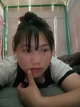 Snapshot of min-xinh chatting on June 3, 10:07 am min-xinh online show from June 3, 10:07 am