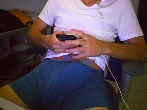 AlbertoRuiz086 online show from October 15, 7:19 am