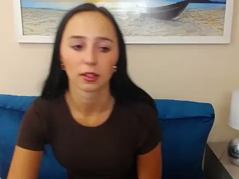Snapshot of LuisaLive chatting on October 10, 6:12 am LuisaLive online show from October 10, 6:12 am