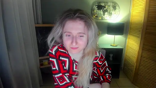 CamillaDreamer online show from April 5, 3:15 am