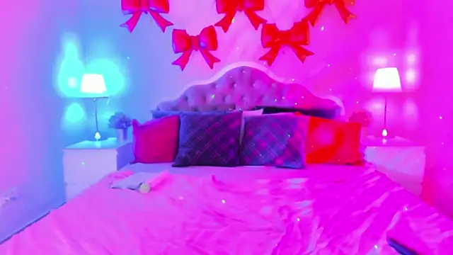 CamillaDreamer online show from April 15, 8:09 pm