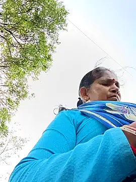 Snapshot of Rs_sonam chatting on May 1, 9:03 am Rs sonam online show from May 1, 9:03 am