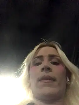 Snapshot of alexawinterrr chatting on October 30, 12:45 am alexawinterrr online show from October 30, 12:45 am