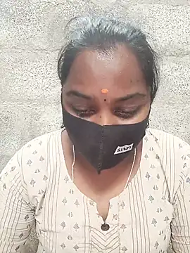 Snapshot of Tamil_Hot_Sindhu chatting on June 1, 3:58 pm Tamil Hot Sindhu online show from June 1, 3:58 pm